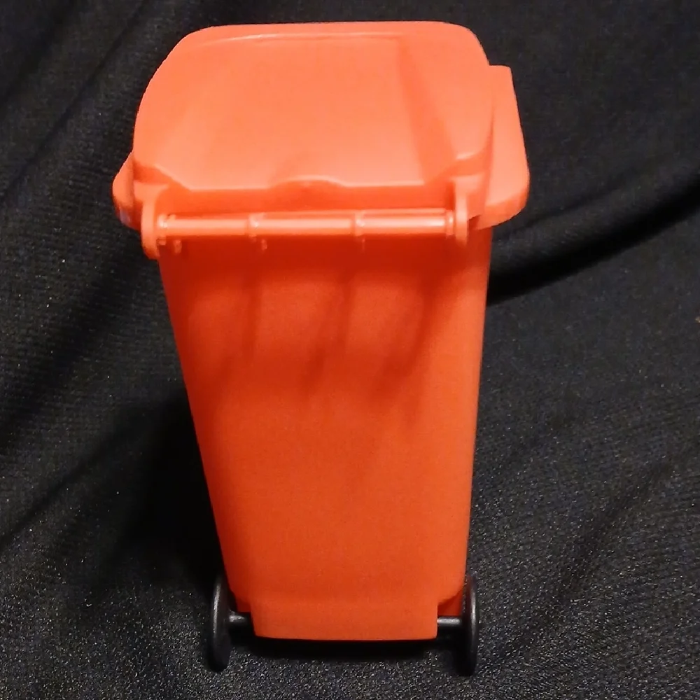 Trash Can Mini Red Recycling Bin Desk Organizer